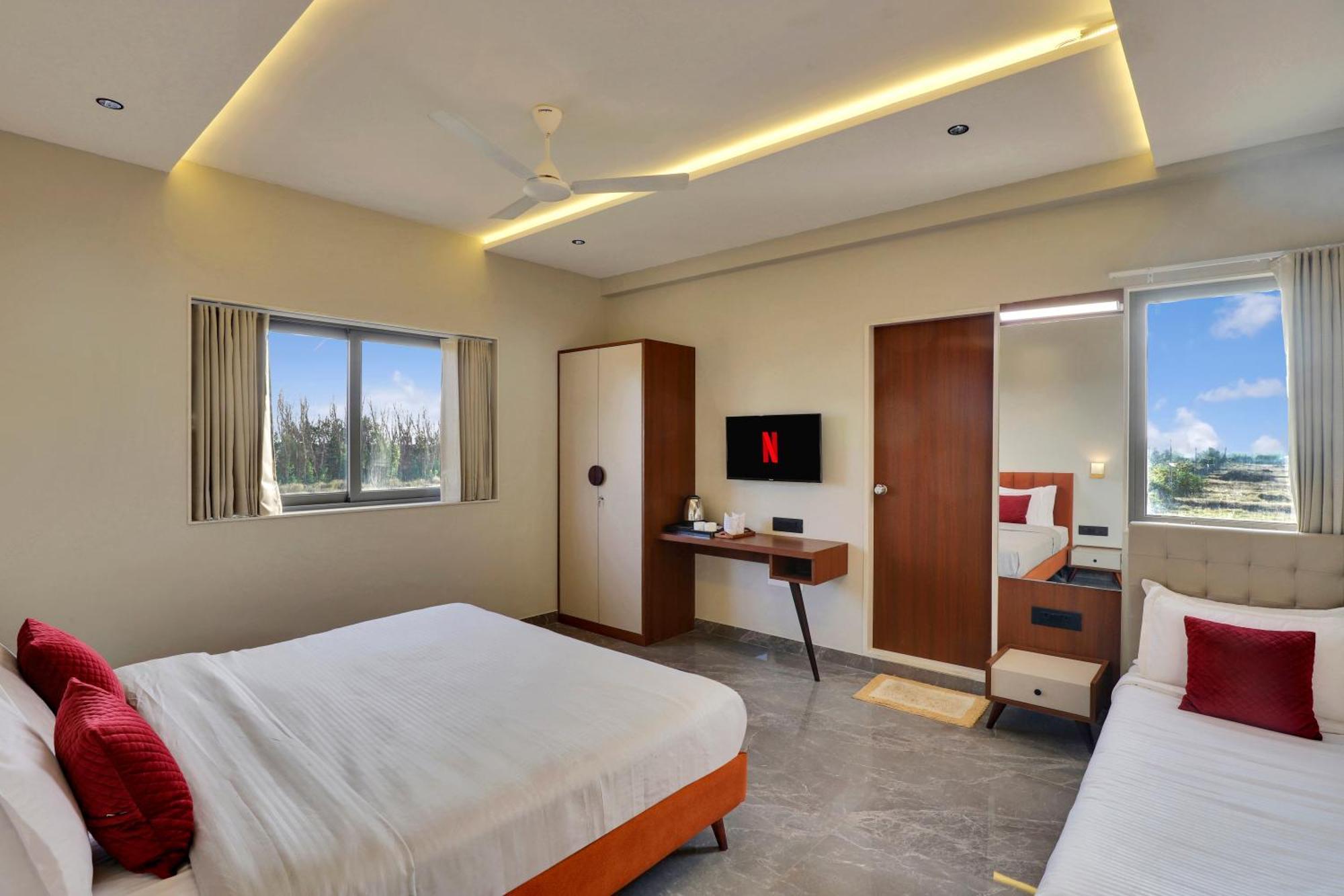 Goverdhan Greens Resort Dwarka L Hotels In Dwarka 外观 照片