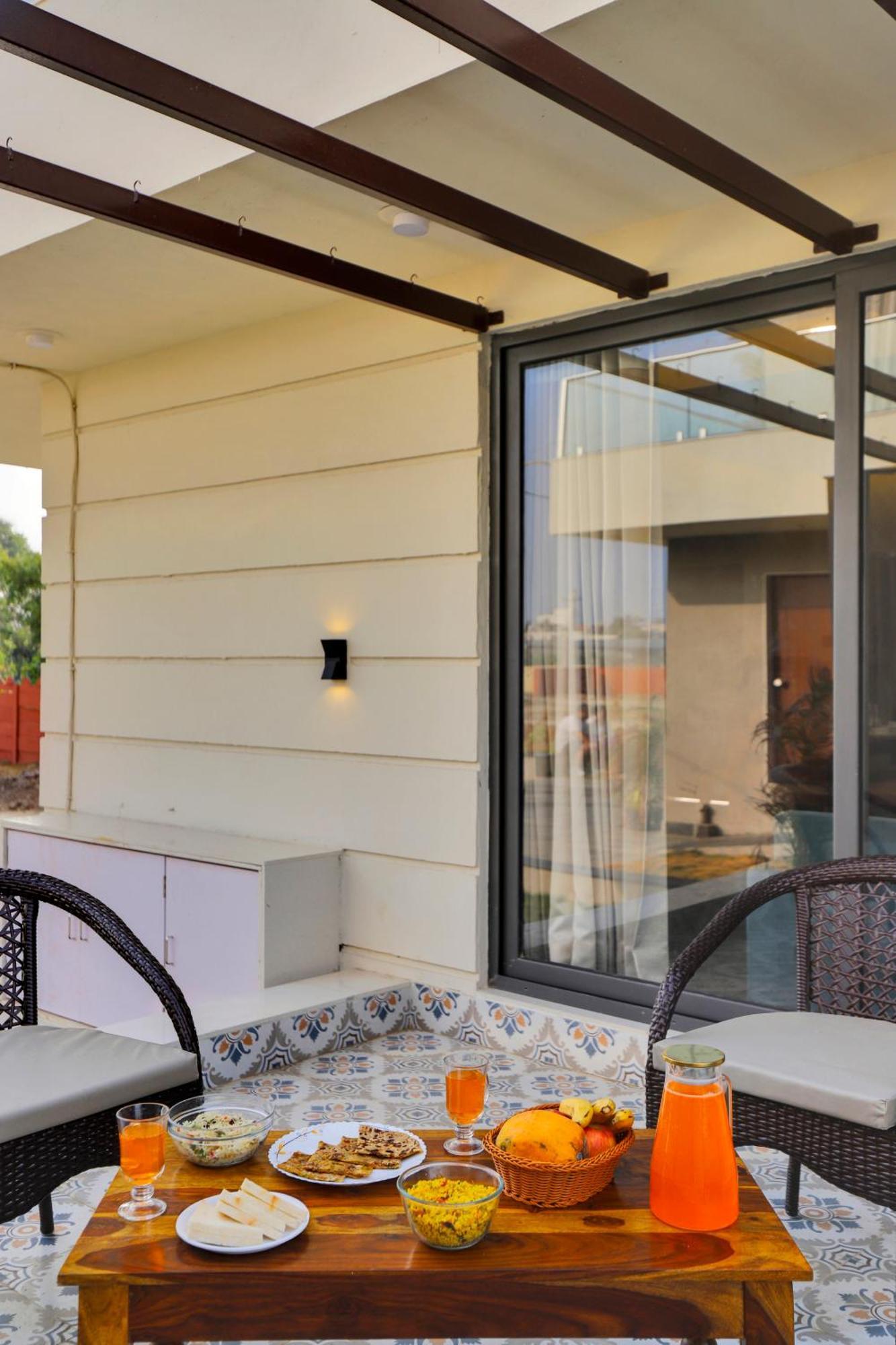 Goverdhan Greens Resort Dwarka L Hotels In Dwarka 外观 照片