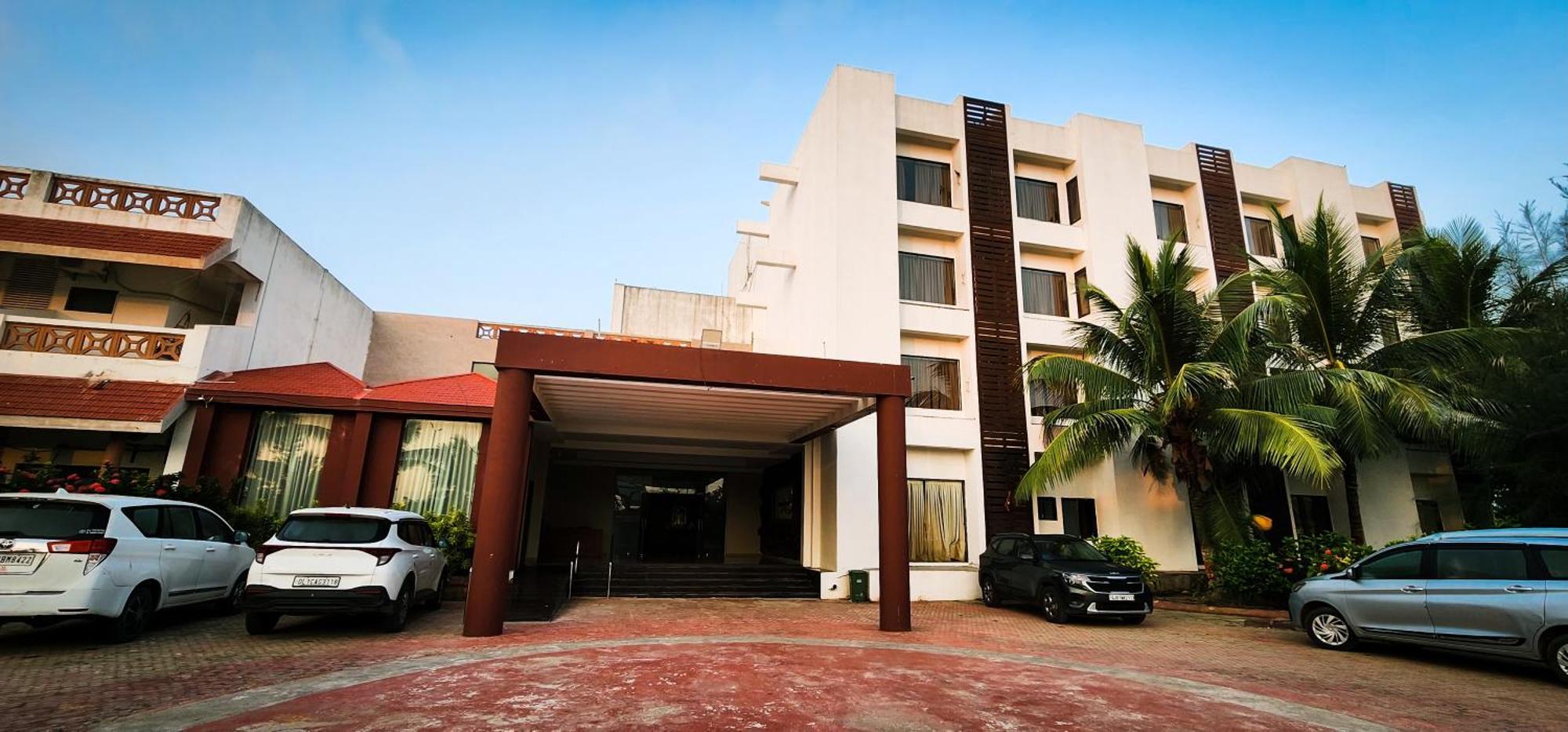 Goverdhan Greens Resort Dwarka L Hotels In Dwarka 外观 照片