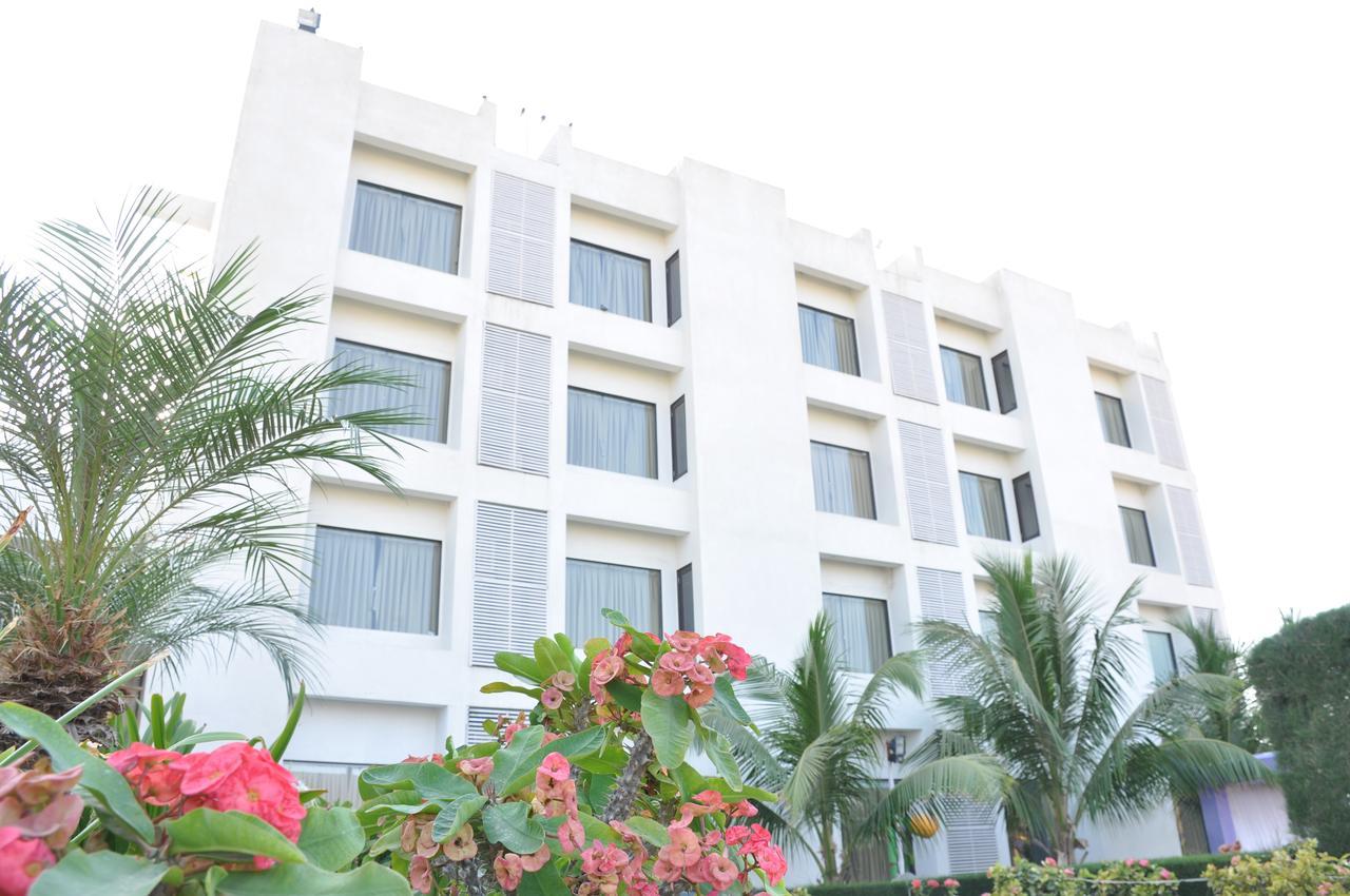 Goverdhan Greens Resort Dwarka L Hotels In Dwarka 外观 照片