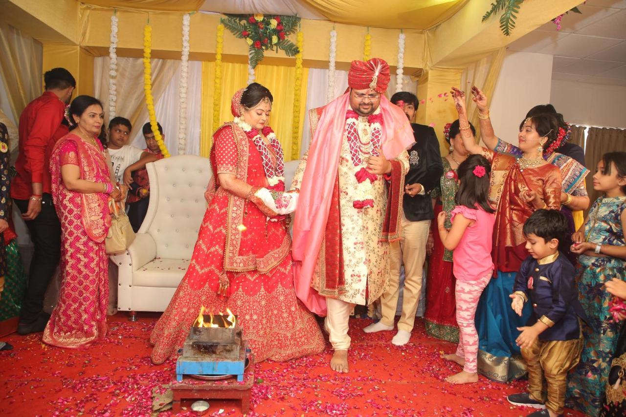 Goverdhan Greens Resort Dwarka L Hotels In Dwarka 外观 照片