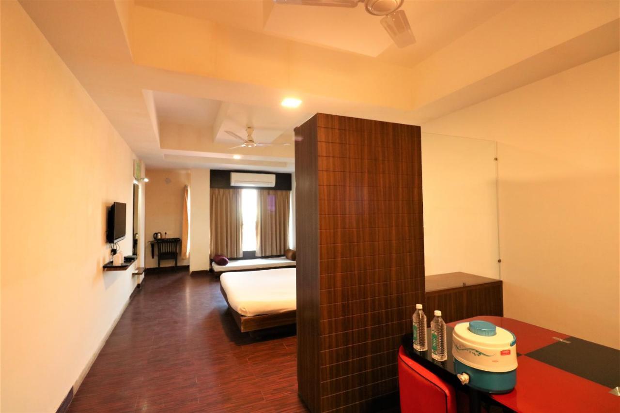 Goverdhan Greens Resort Dwarka L Hotels In Dwarka 外观 照片