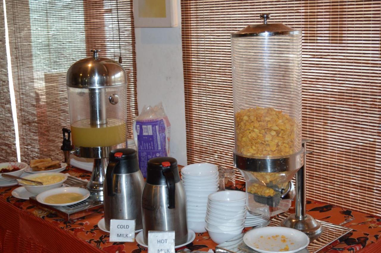 Goverdhan Greens Resort Dwarka L Hotels In Dwarka 外观 照片